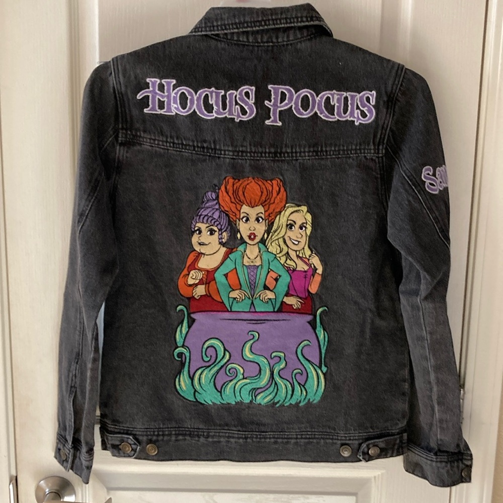 New Cakeworthy Disney Hocus Pocus Denim Jacket